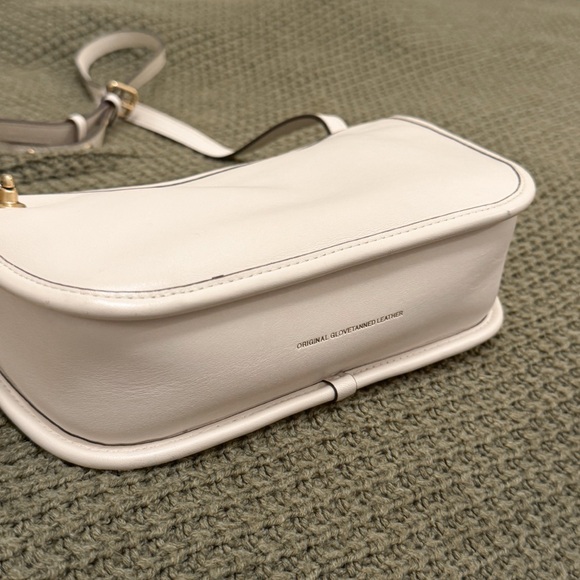 Coach Swinger 20 Leather Bag with Shoulder and Chain Strap - Picture 3 of 10